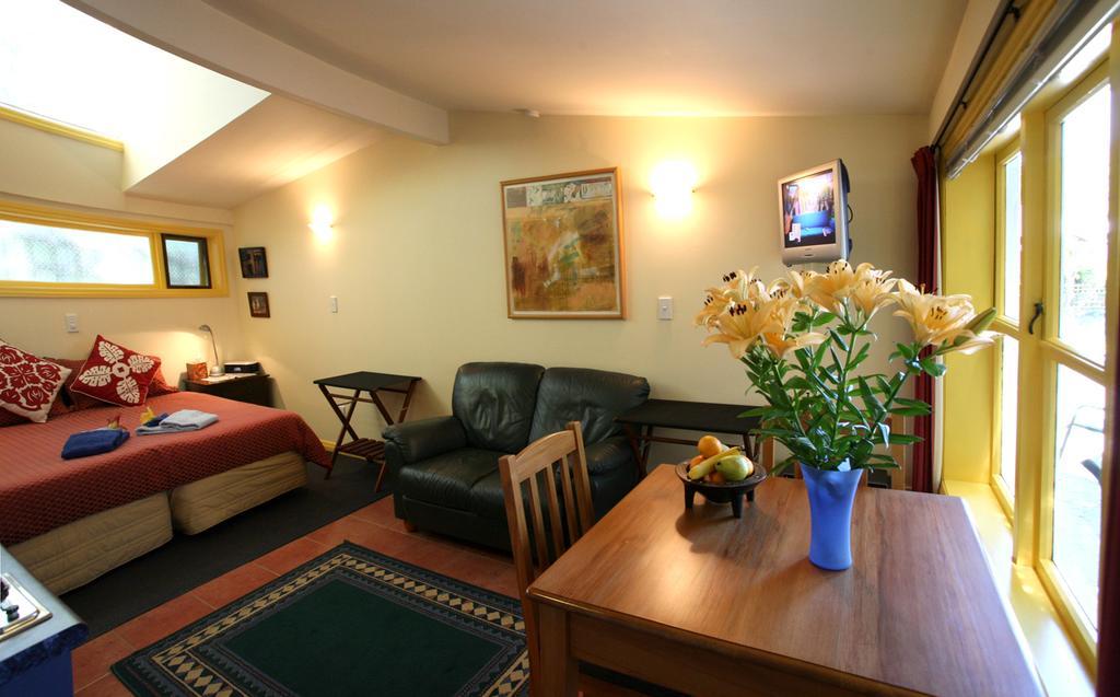 Unterkunft zum Innenhof mit Kingsize-Bett oder Zweibettzimmer