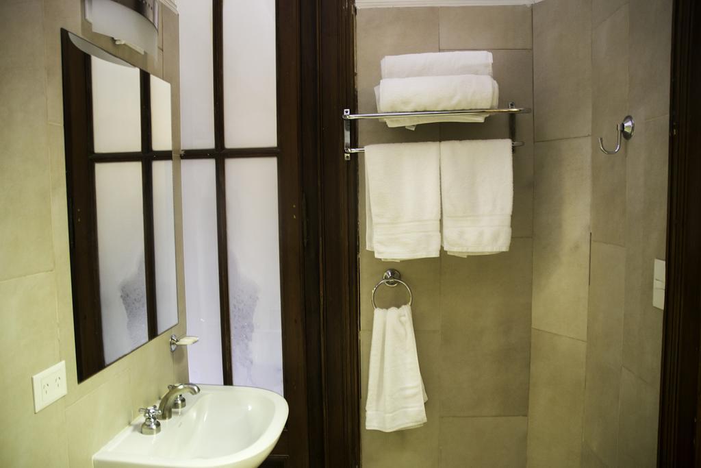 Quarto Duplo com Banheiro Privativo