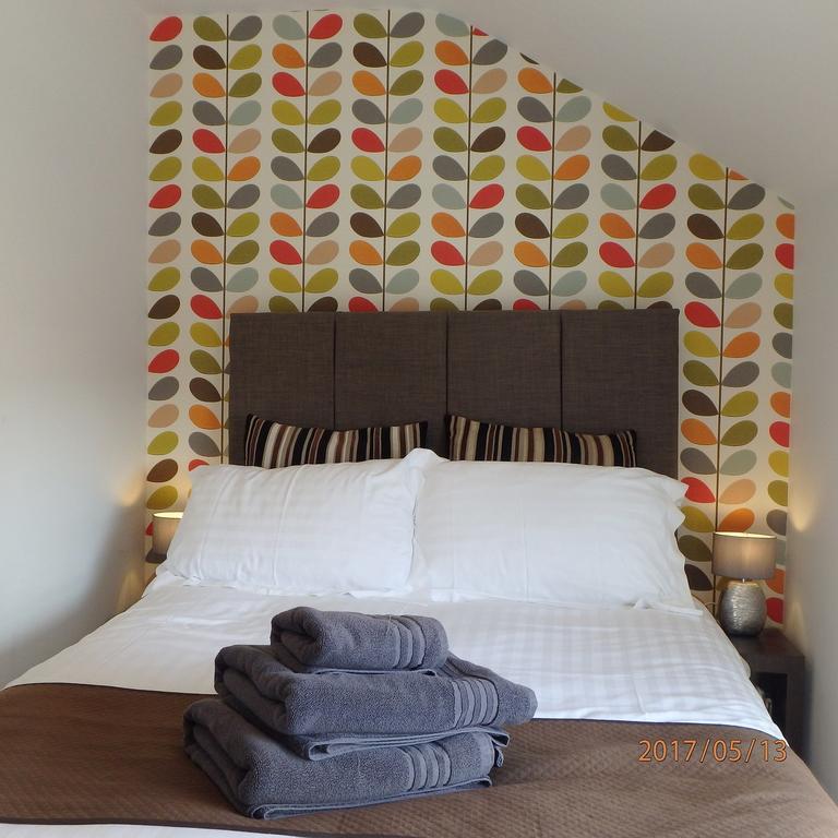 Small Double Room Private Bathrooom