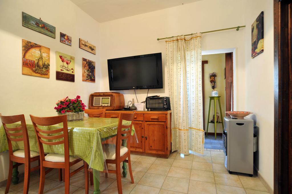 One-Bedroom Apartment Terrace