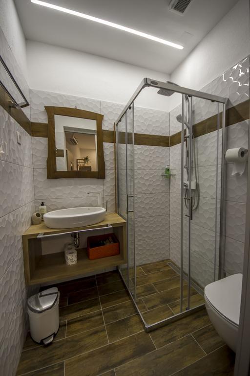 Double Room Private Bathroom