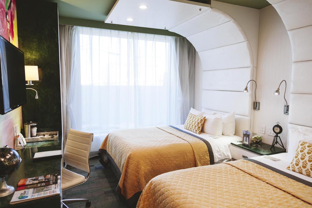 Deluxe Quadruple Room,412937745:JPEG