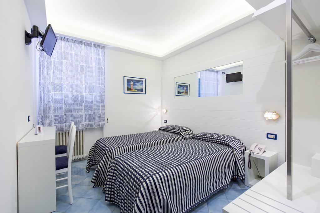 Quarto Duplo ou Twin com Vista Mar