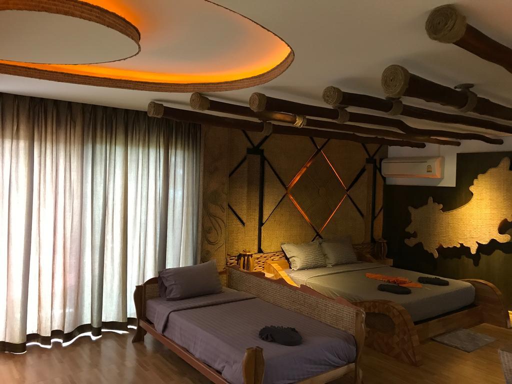 Familienzimmer mit seitlichem Meerblick
