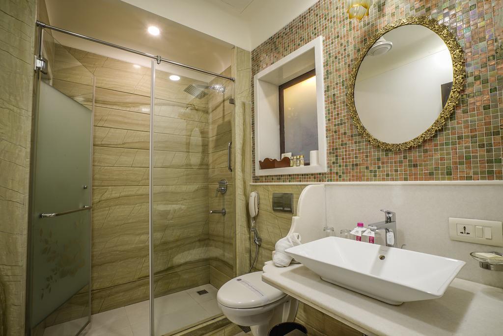 Deluxe Double Room on session of Spa on food & beverage services off On Laundry