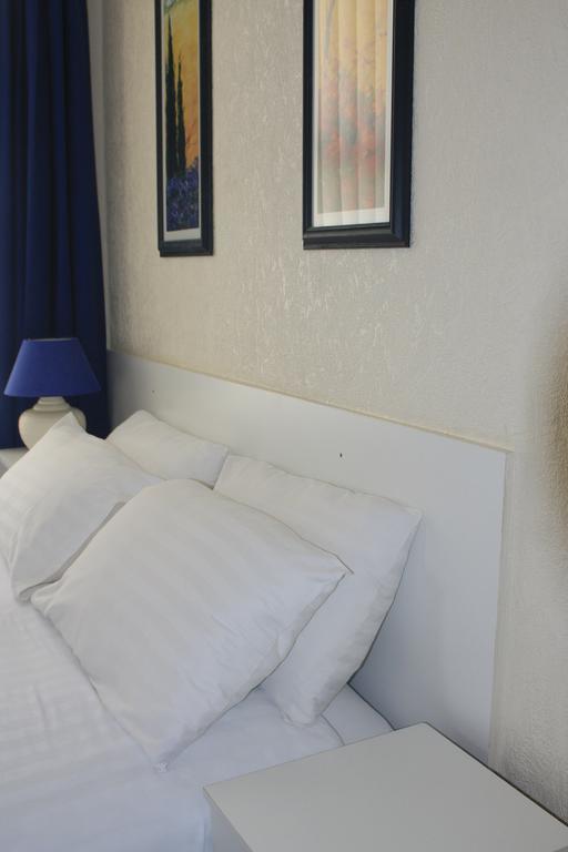 Double Room - Smoking,789526410:JPEG