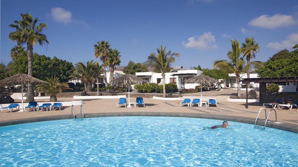 Bungalow Pool View