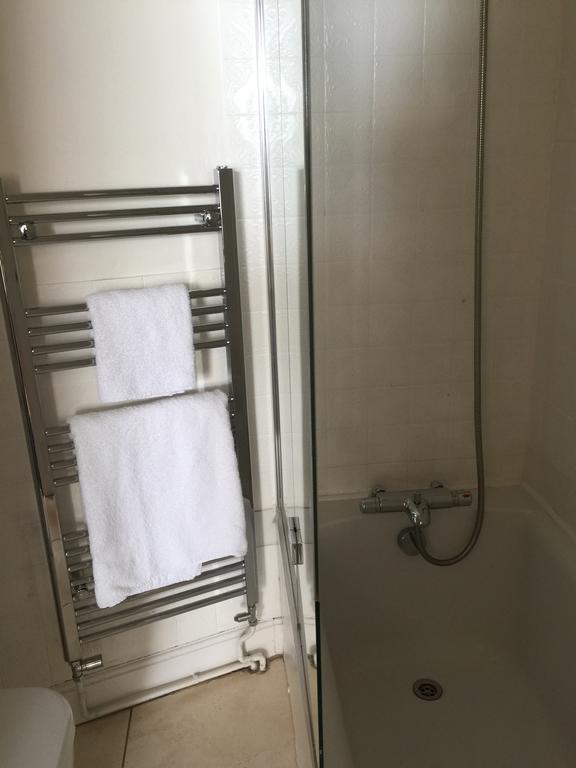 Large Double Room Four Poster Bed Room 4