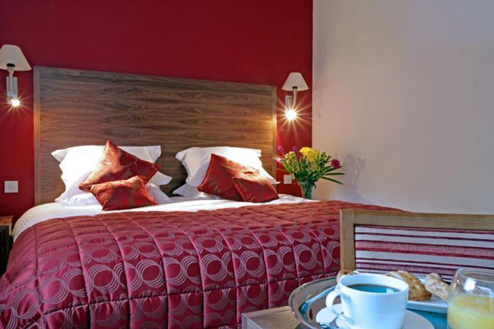 Quarto Duplo