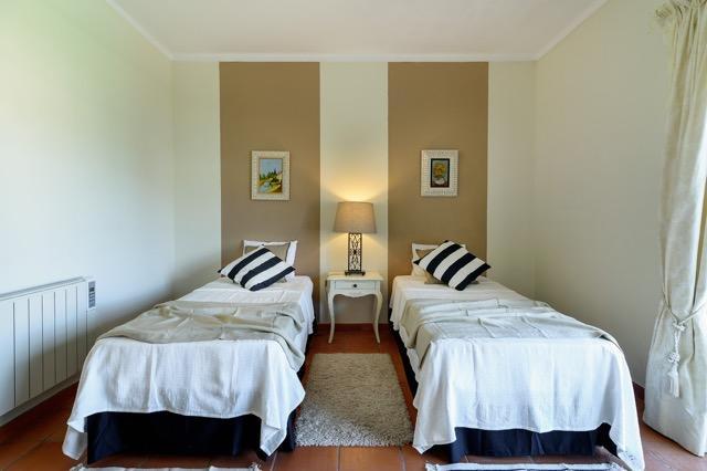 Twin Room with Private Bathroom,433293684:JPEG