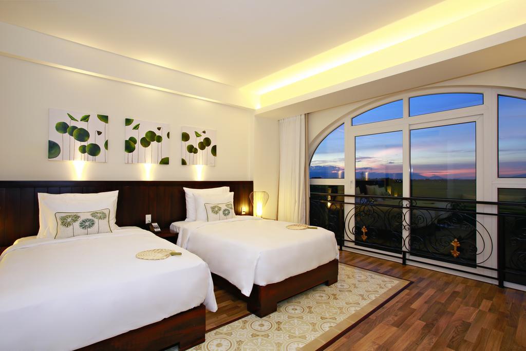 Deluxe Double or Twin Room Rice Field View