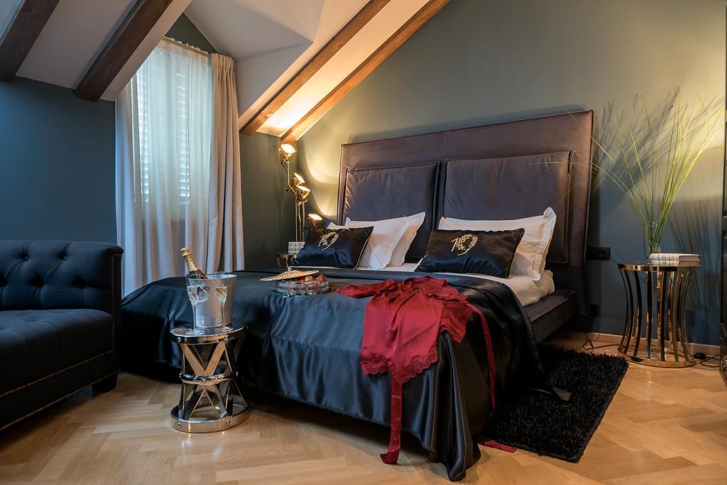 Penthouse Suite Spa Bath