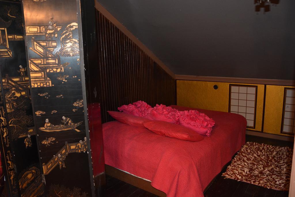Quarto Duplo com Cama Extra