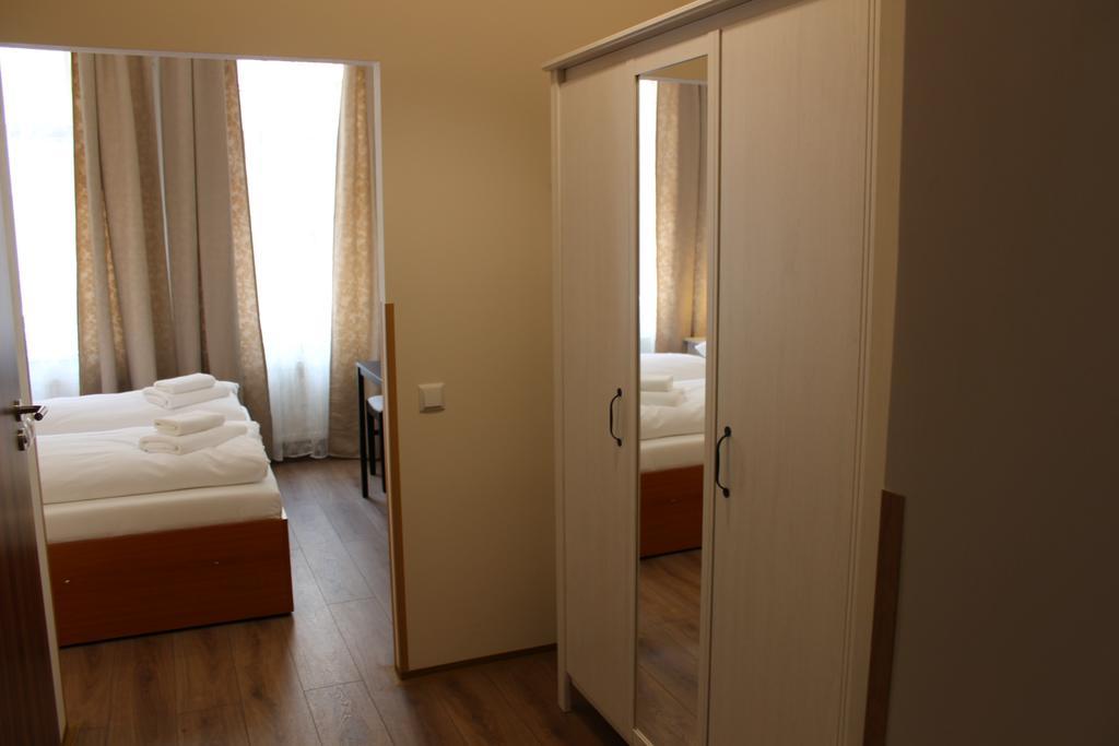 Double or Twin Room,1252918516:JPEG