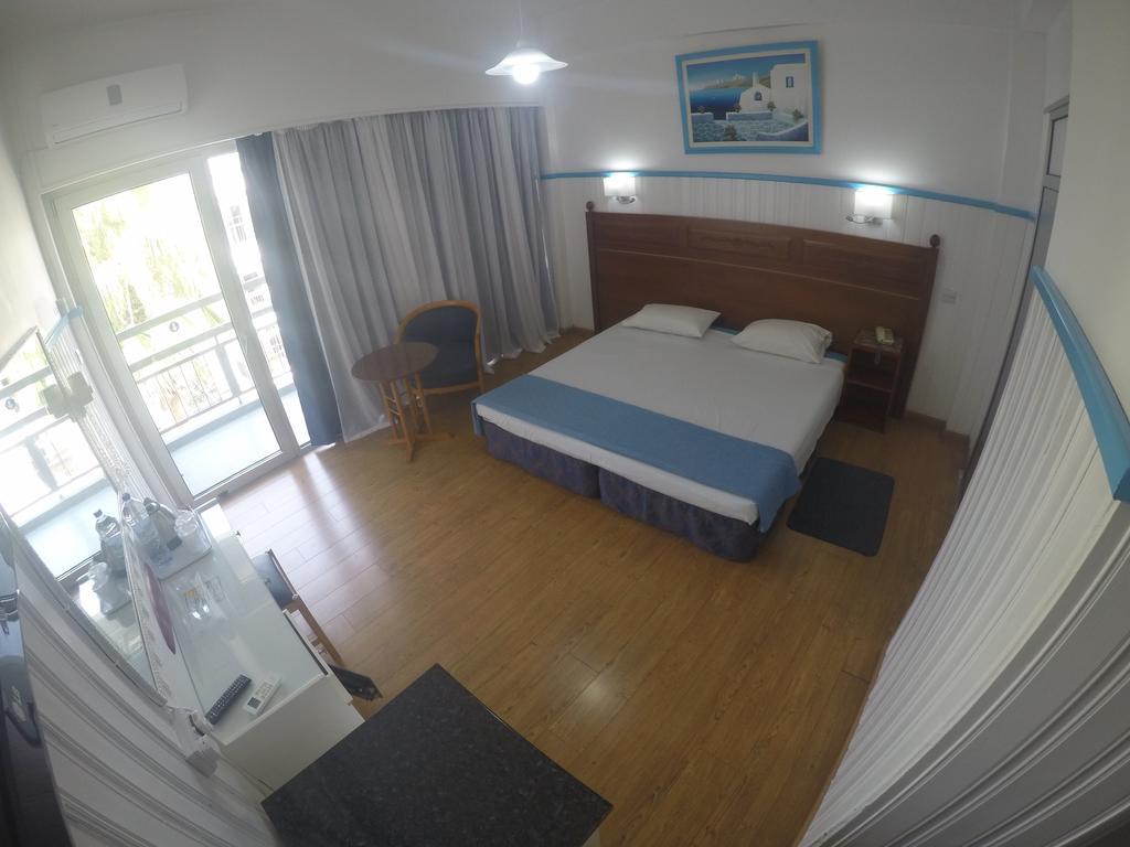 Single Room Balcony