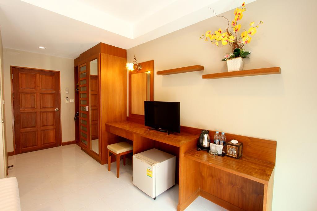 Standard Double Room,440184612:JPEG