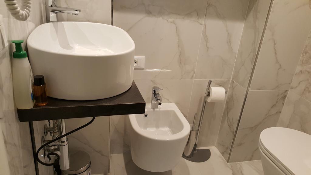 Double or Twin Room Private Bathroom