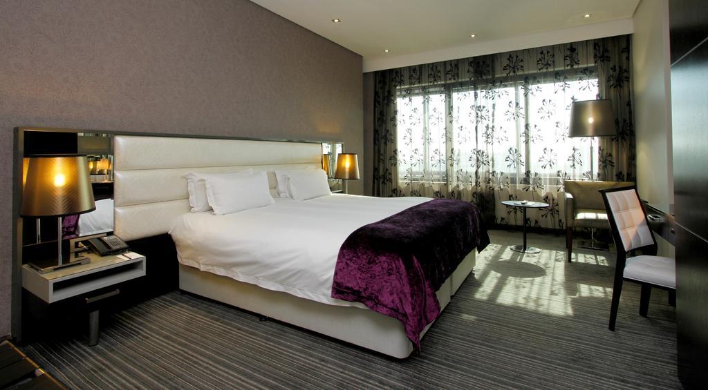Deluxe Room with Shower