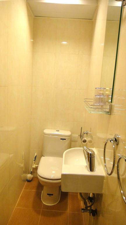 Twin Room Private Bathroom