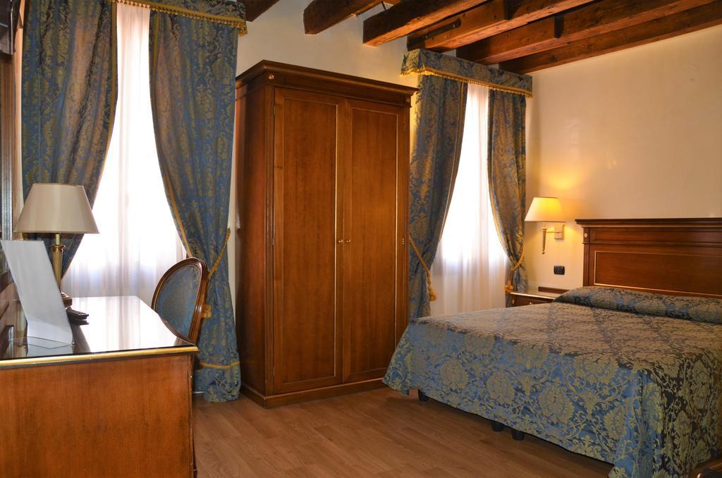 Double Room Canal View