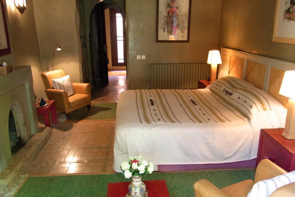 Bebra Double or Twin Room Balcony