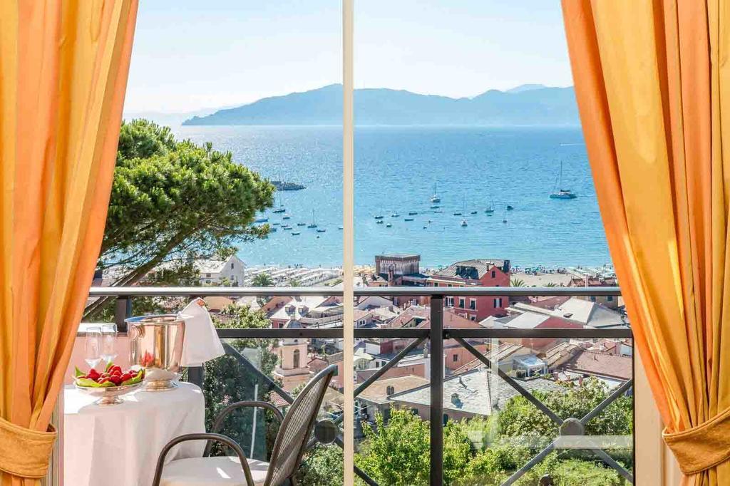 Suite Junior Supérieure avec Balcon - Vue sur Mer