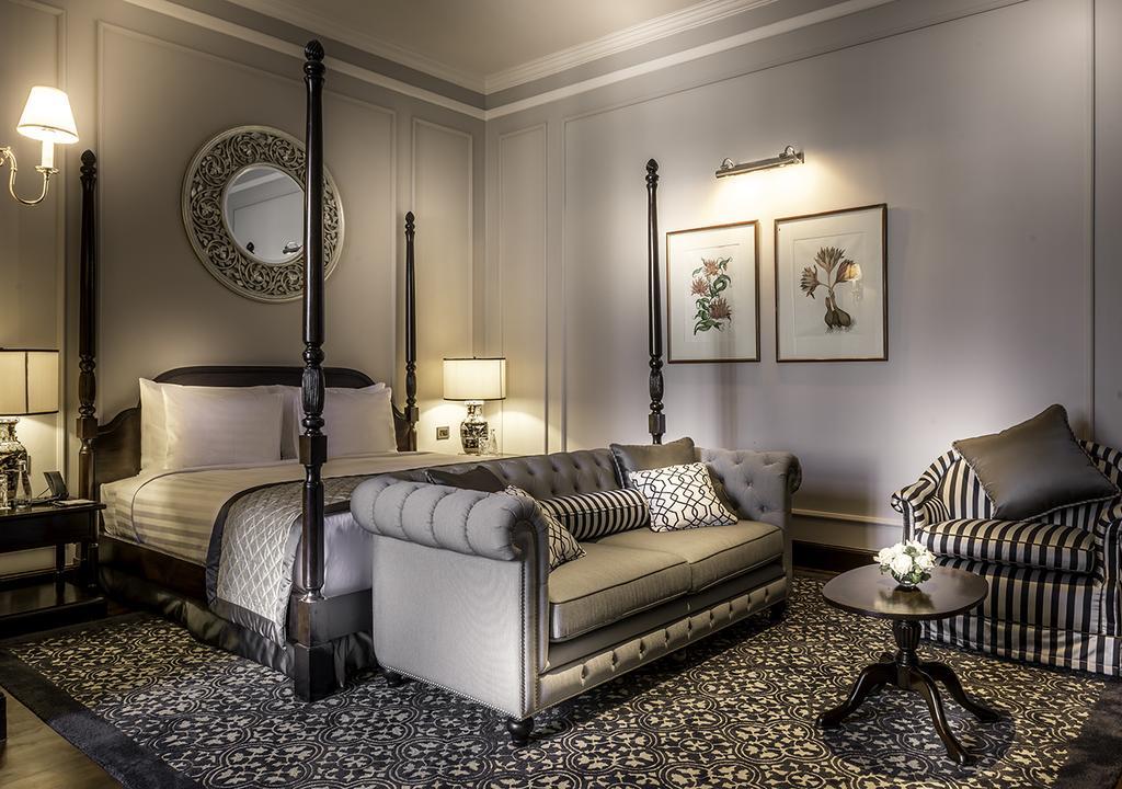 The Strand Suite