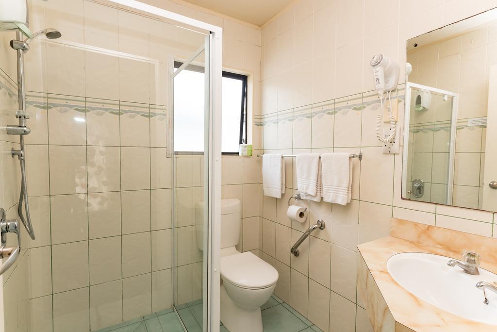 Standard One-Bedroom Apartment,1213456393:JPEG