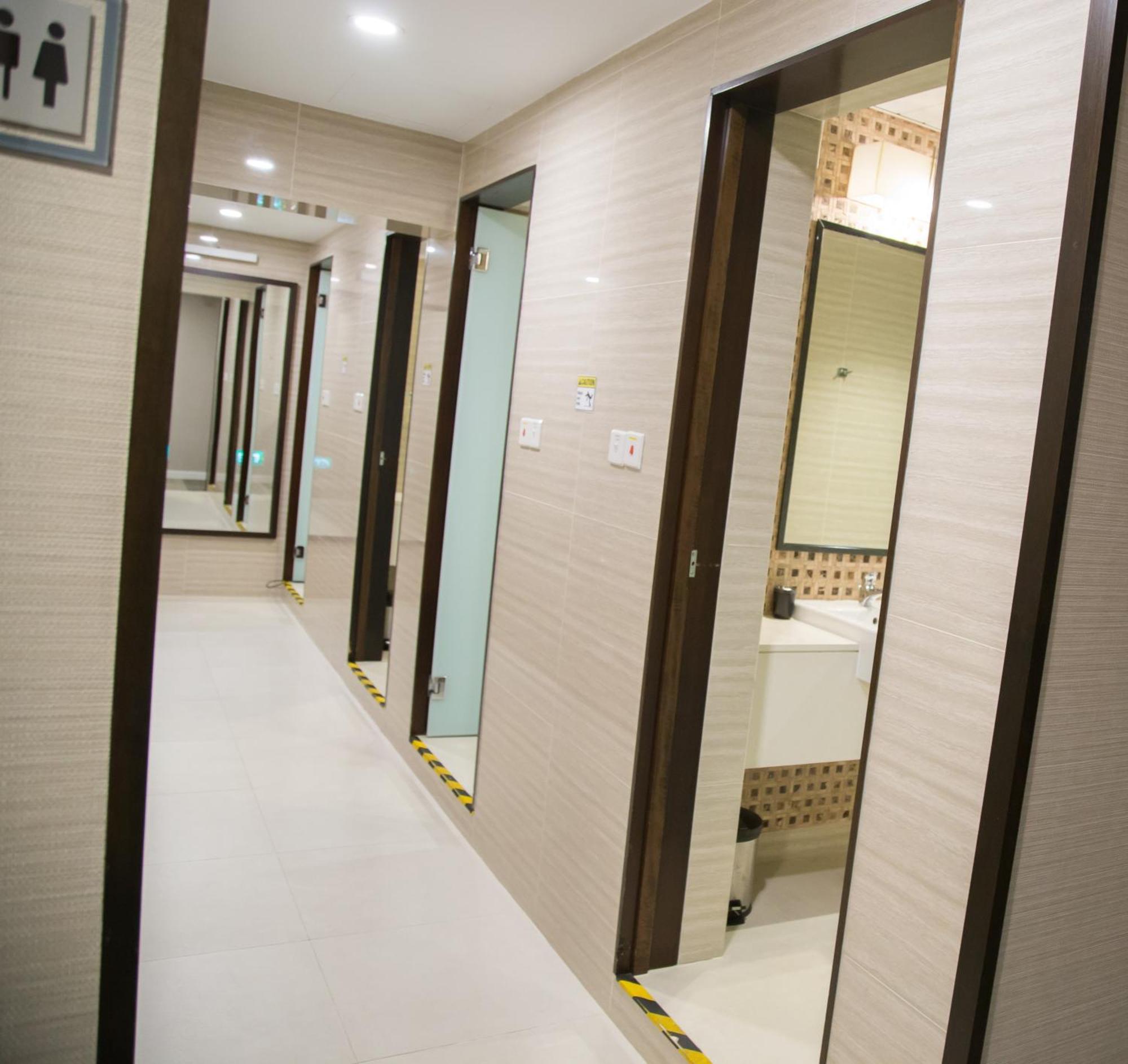 Chambre Simple avec Salle de Bains Commune - Disponible pour 12 Heures