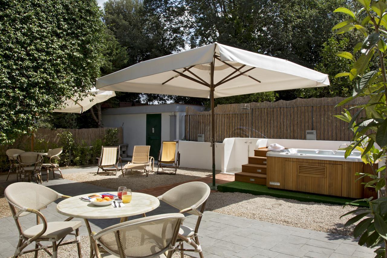 Two-Bedroom Suite Outdoor Jacuzzi