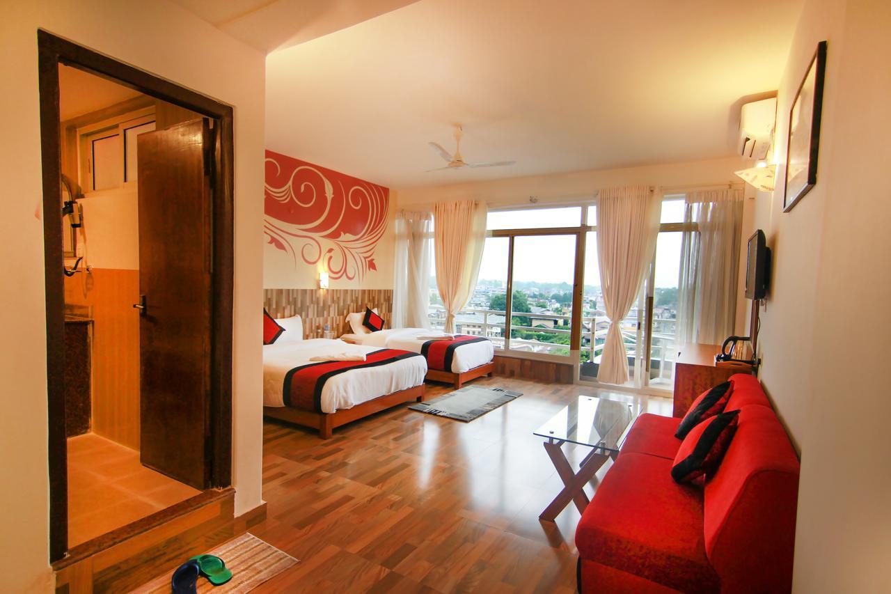 Super Deluxe Lake View Room