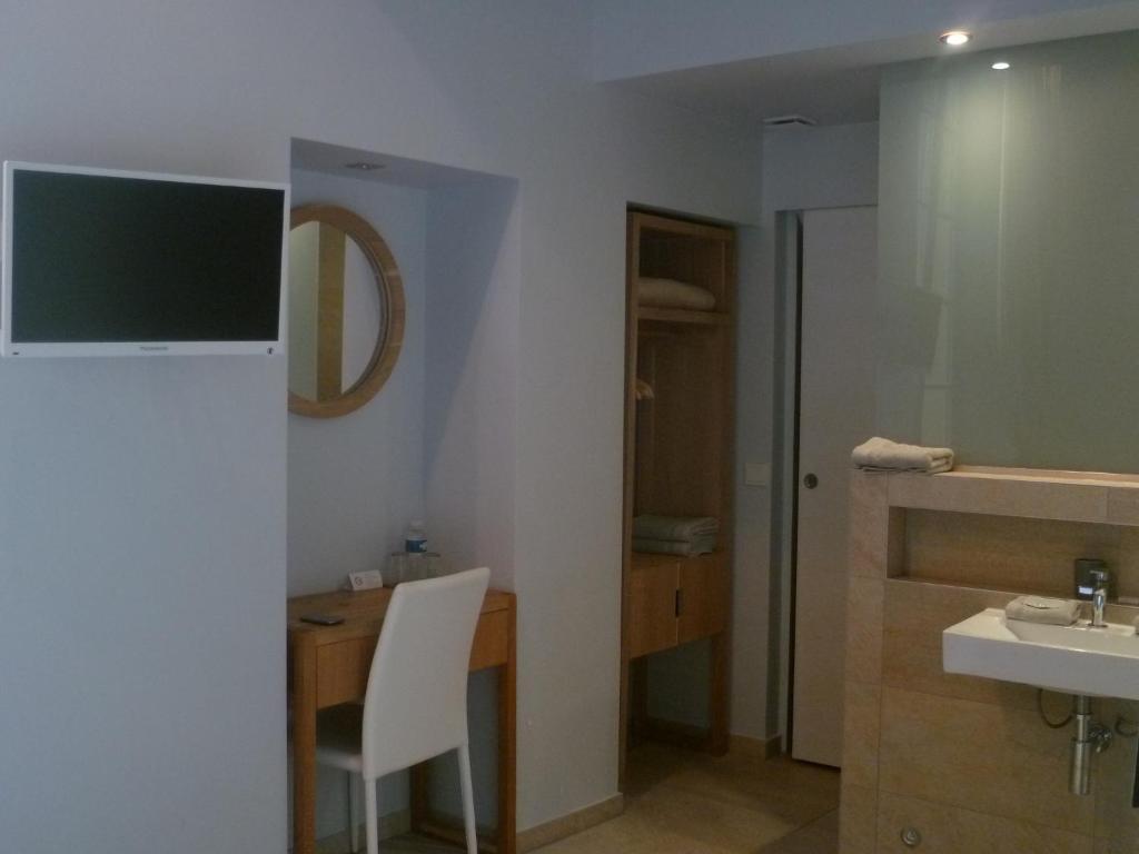 Standard Double Room,50807941:JPEG