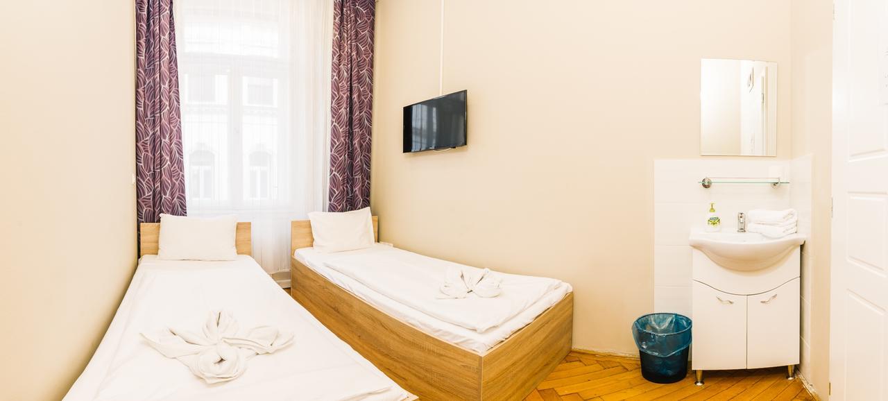 Single suite Shared Toilet