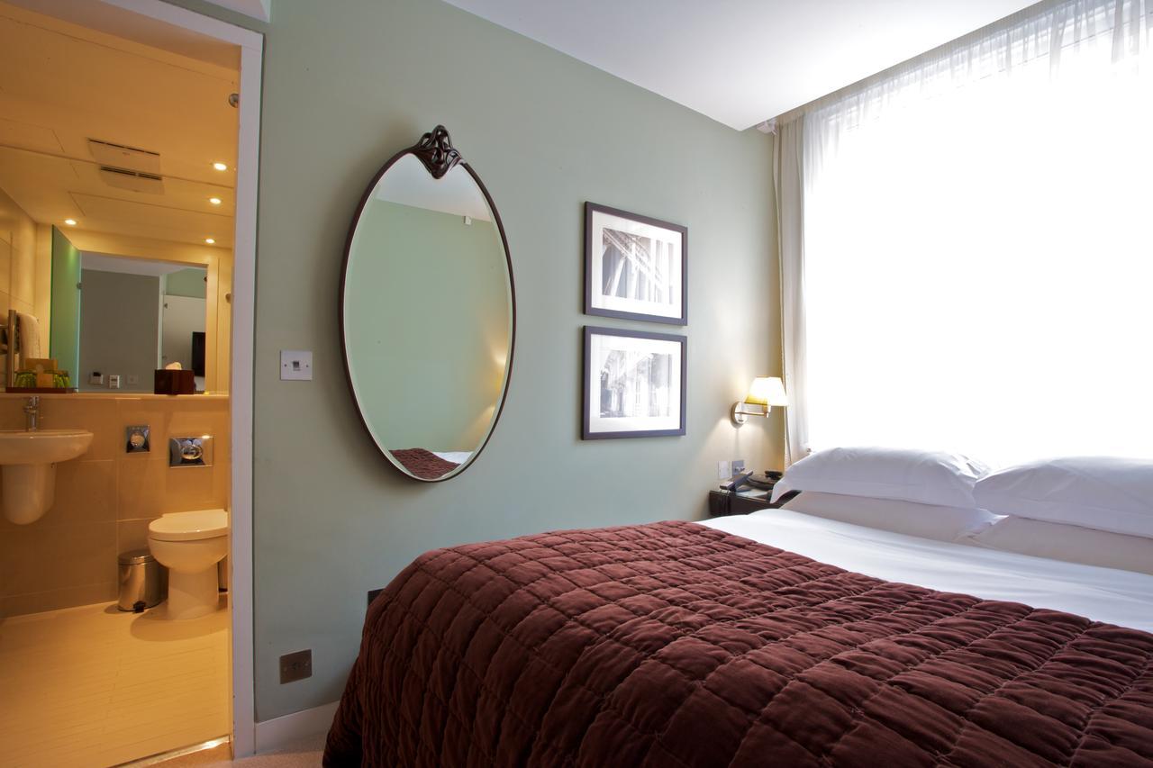 Petite Double Room,1215445399:JPEG