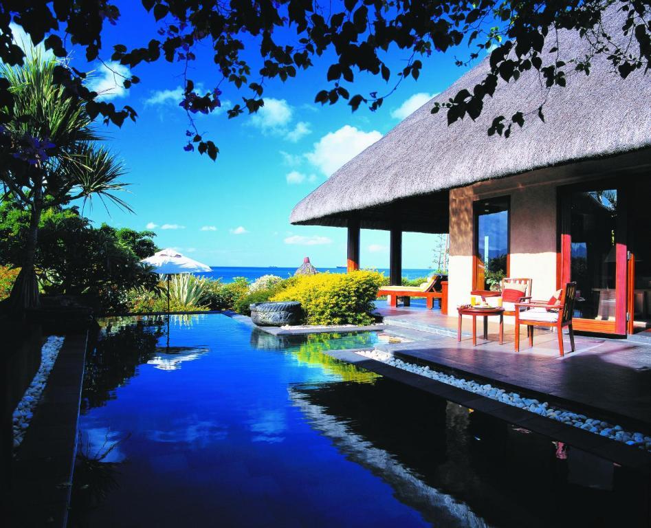 Luxe Villa met Privézwembad en Uitzicht op de Oceaan