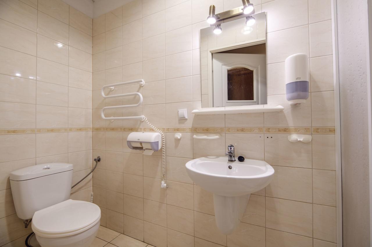 Standard Apartment,511306836:JPEG
