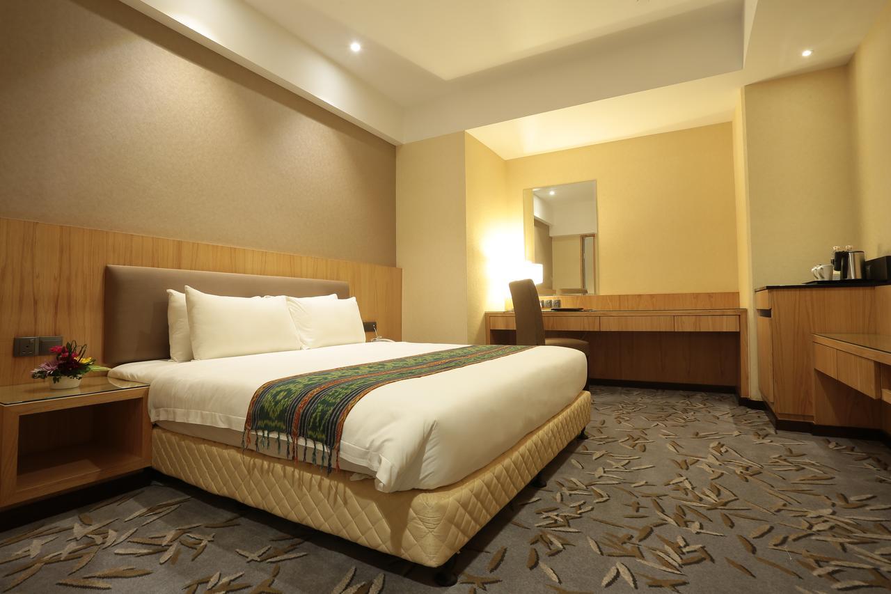 Standard Zimmer mit Kingsize-Bett (ohne Fenster)
