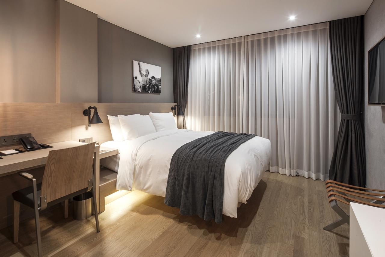 Habitación adaptada para personas con movilidad reducida - Cama grande