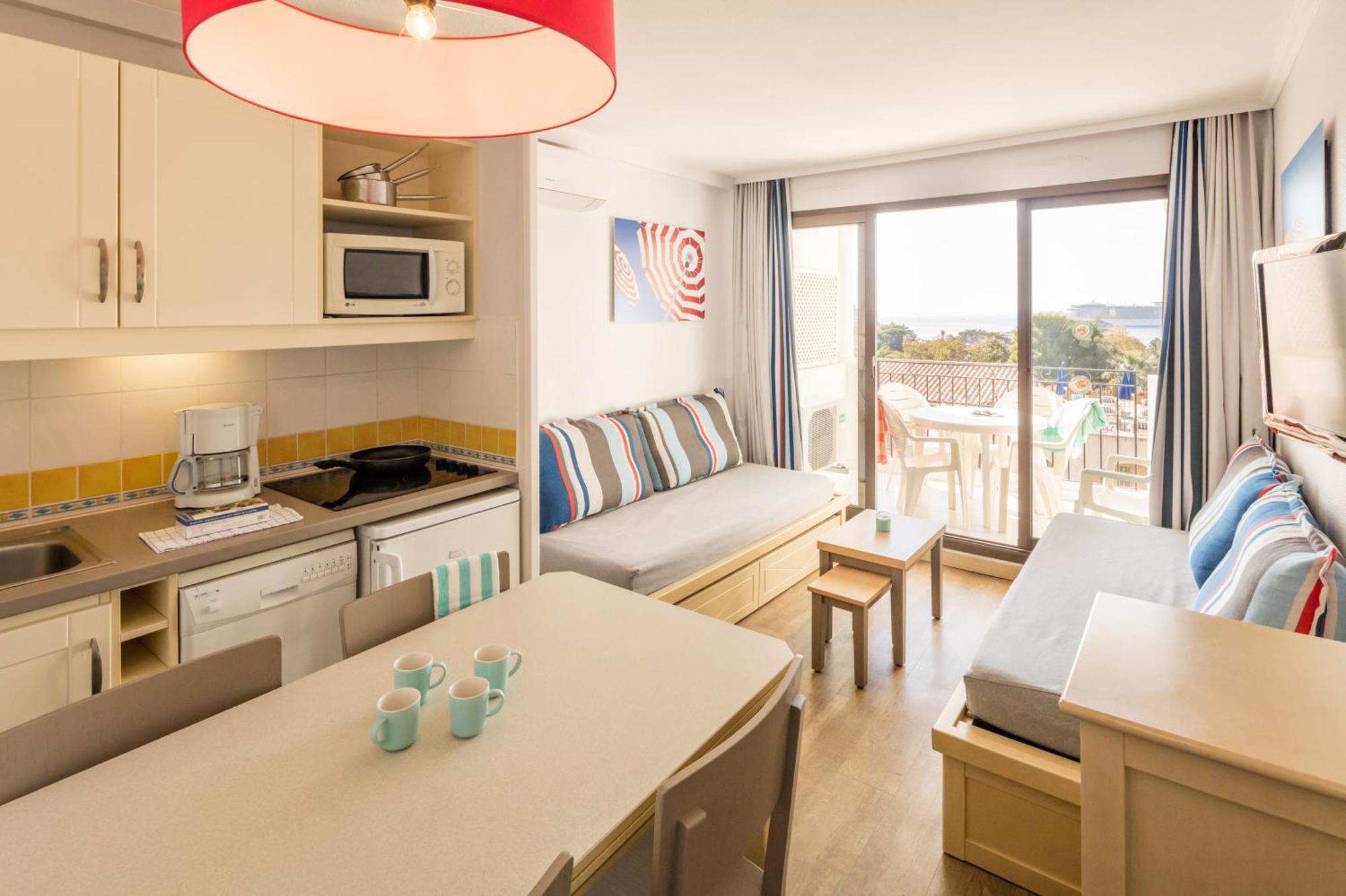 Apartamento de 1 dormitorio con aire acondicionado y terraza o balcón con vistas al mar (4 personas)