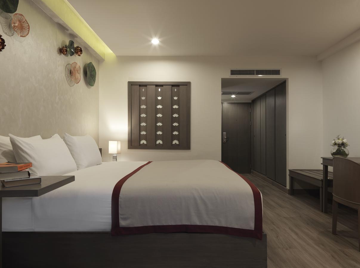 Deluxe Double or Twin Room,520456353:JPEG