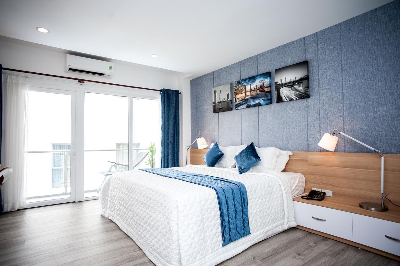 Executive Balcony King Room