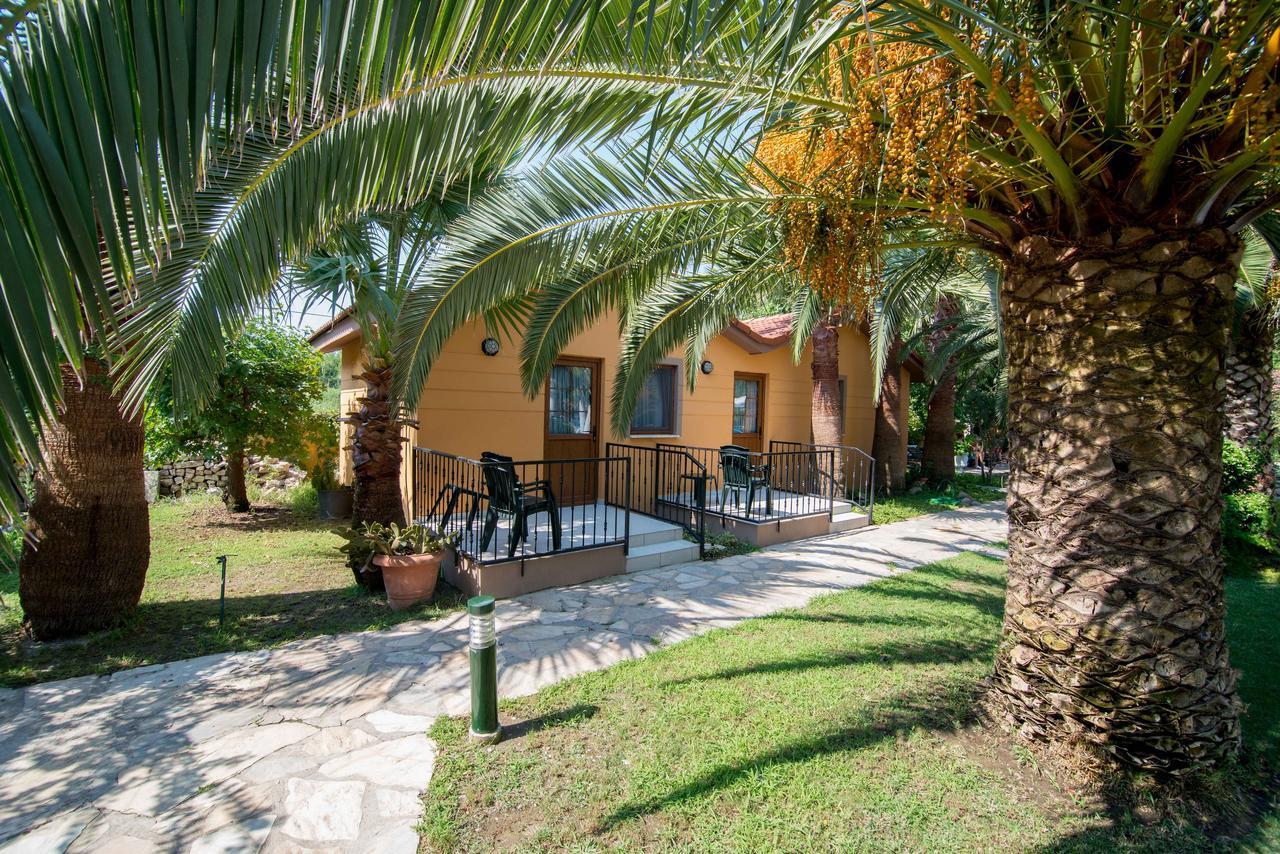 Deluxe Bungalow Garden View