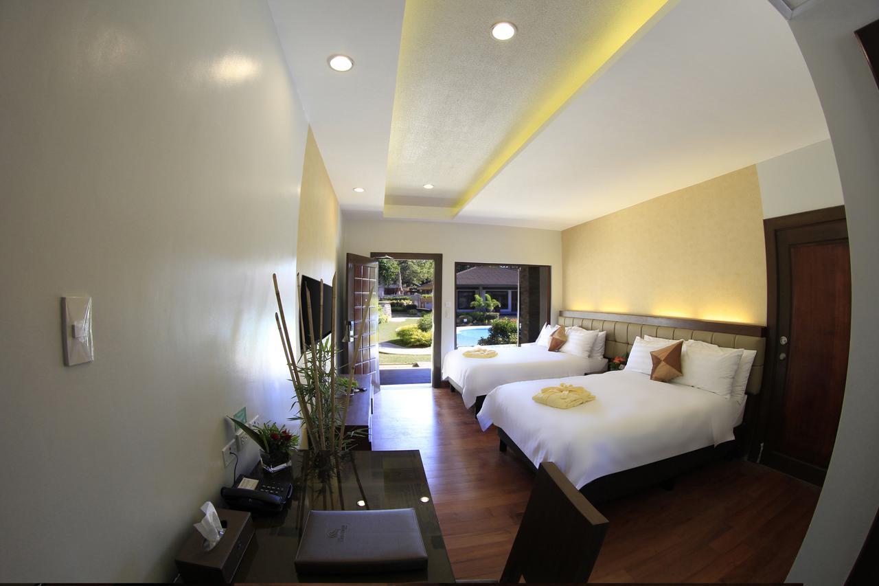 Chambre Double Premier - Vue sur Piscine