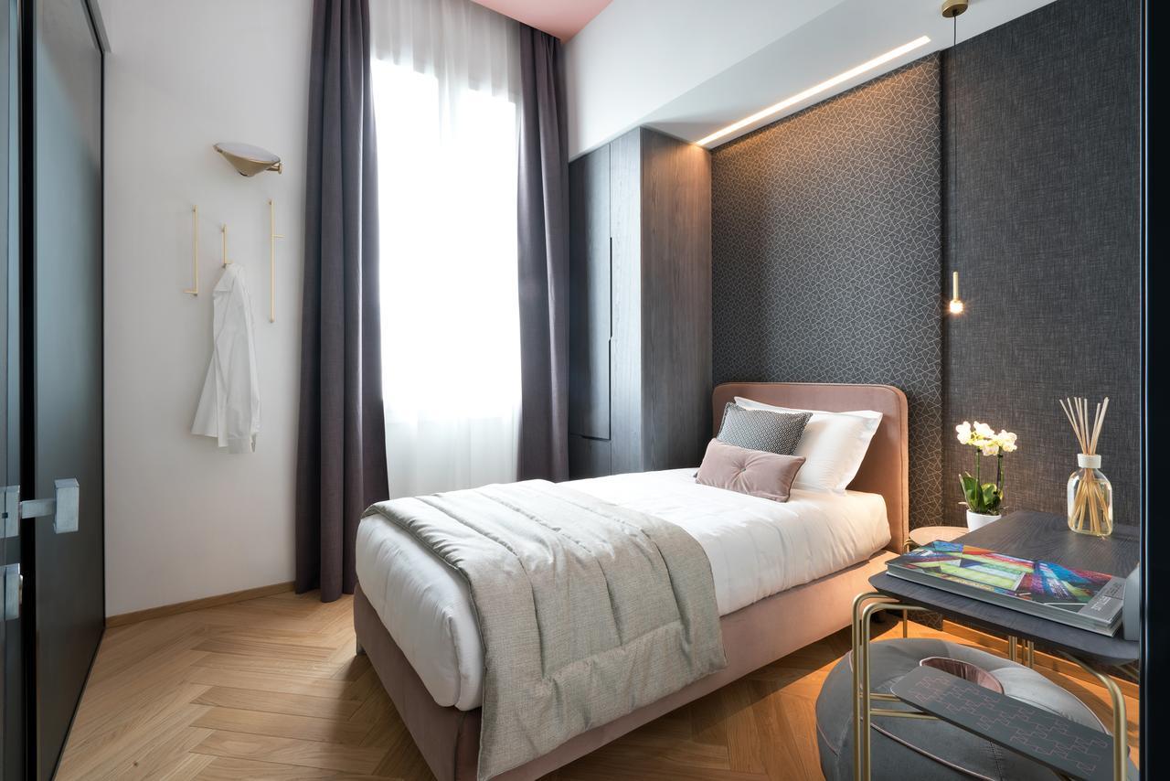 Superior Single Room,528538365:JPEG