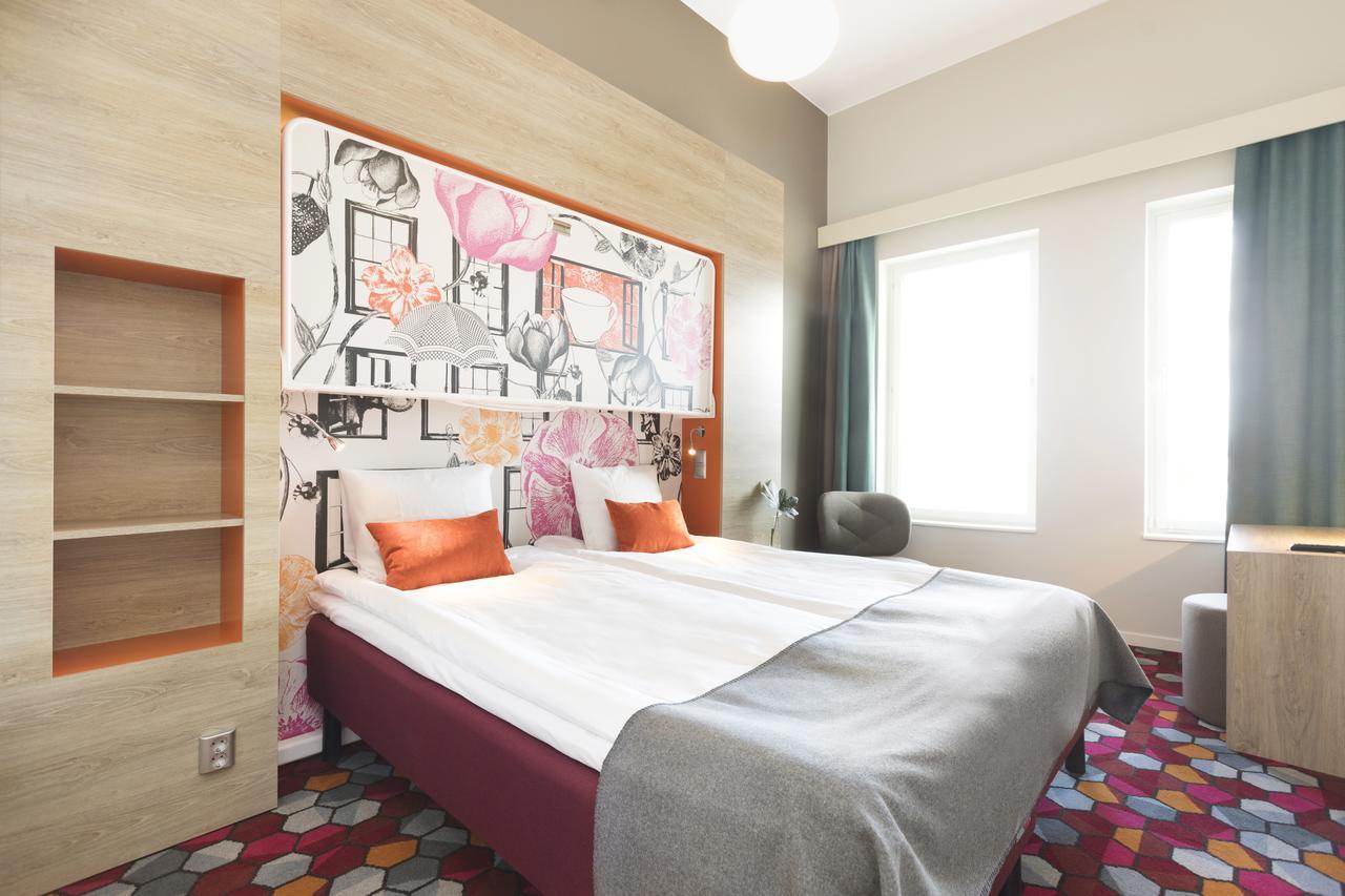 Stylish Triple Room