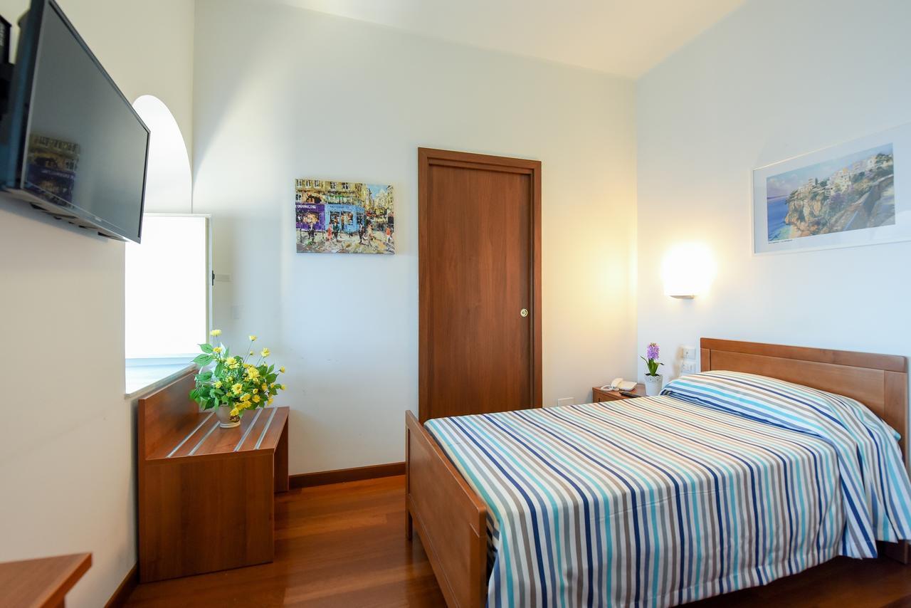 Single Room Sea View