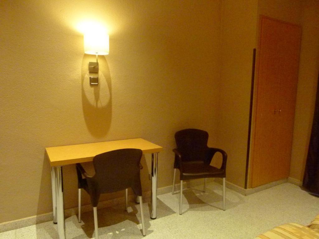 Double or Twin Room with Bathroom,239529105:JPEG