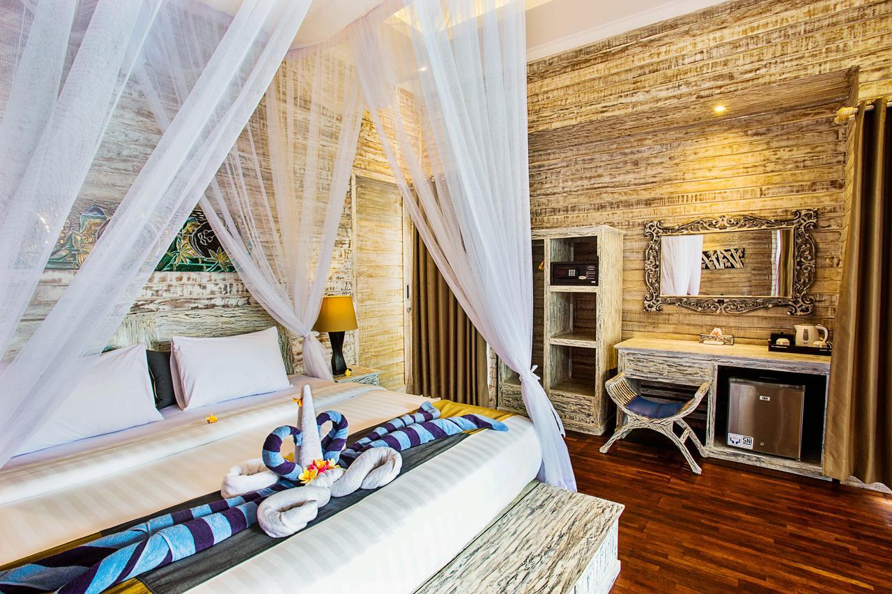 Deluxe Suite Pool View