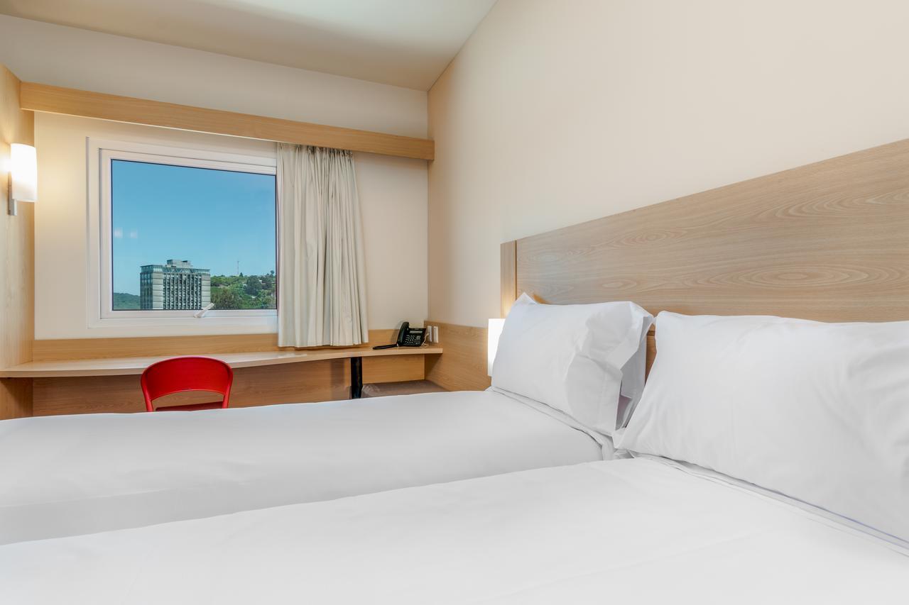 Quarto Standard com 2 Camas de Solteiro
