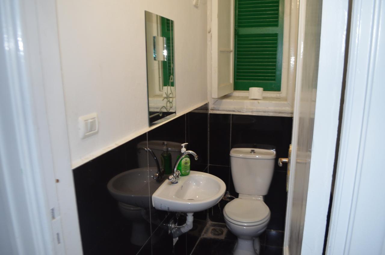 Single Room Private External Bathroom